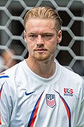 Chris Brady (futbolcu)